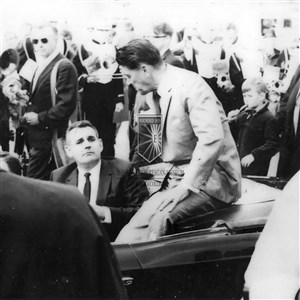 Image description is not available for 1967.125